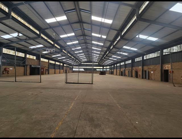 8,120M² WAREHOUSE FOR SALE IN MEADOWDALE